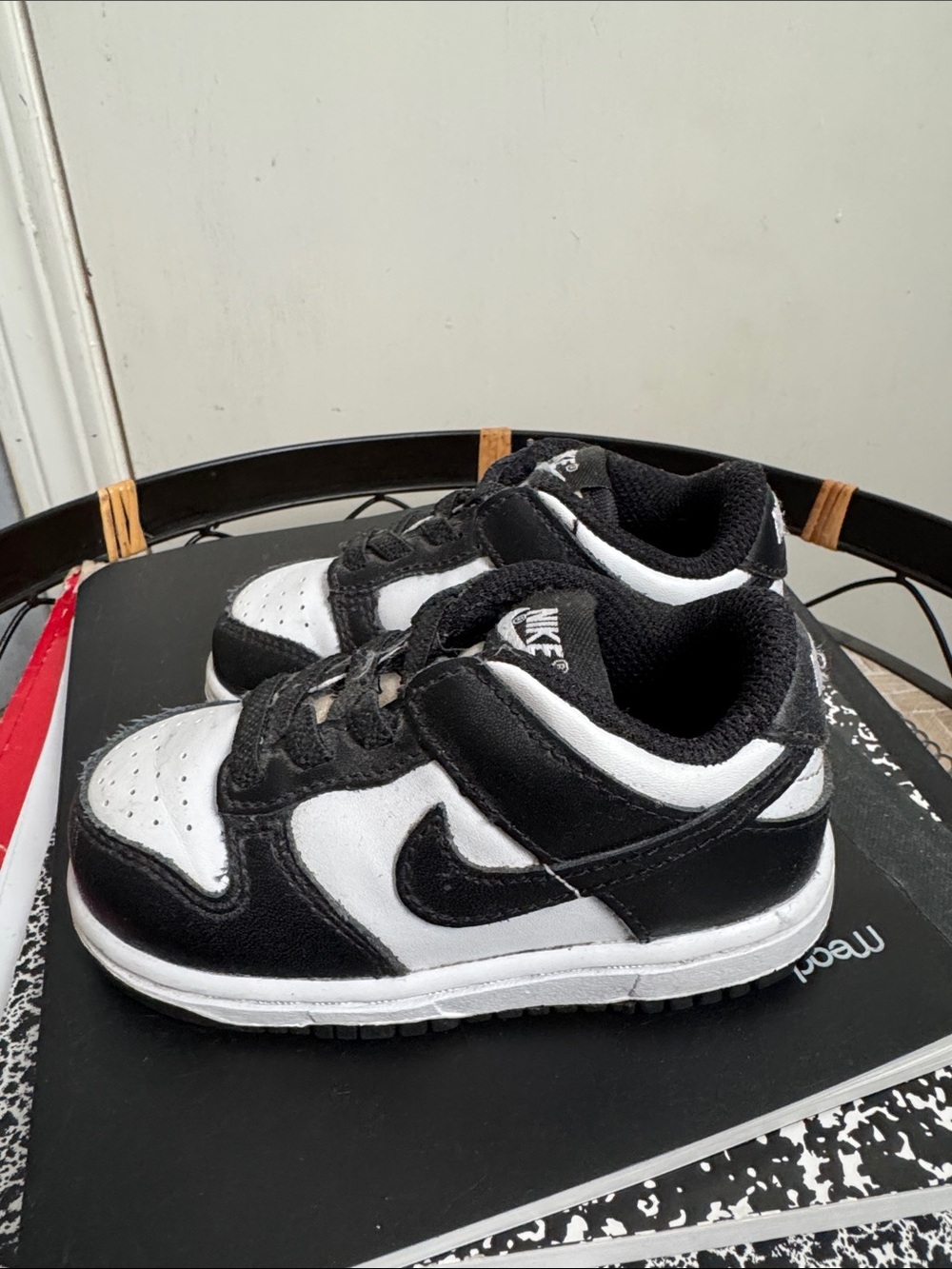 Nike Kids Black and White Low-Top Sneakers with Swoosh- negotiable